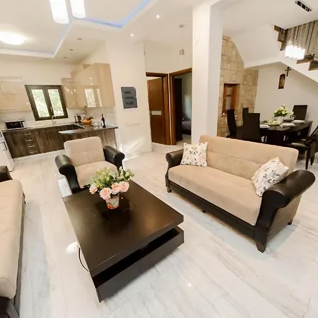 House Pefkochori * 하니오티