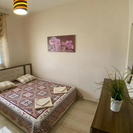 아파트 House Pefkochori 하니오티